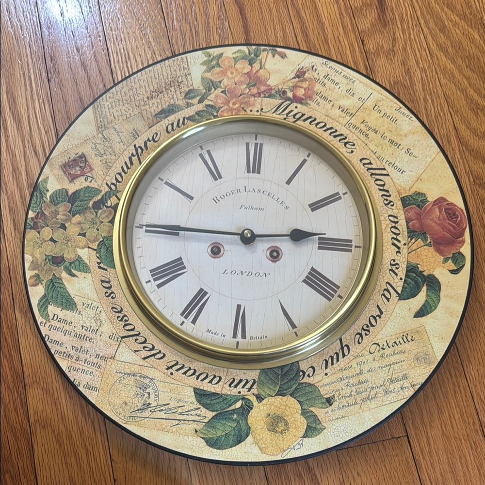 Kitchen clock